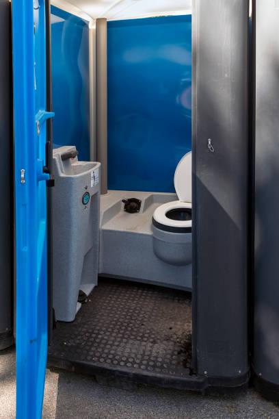 Portable Toilet Options We Offer in Wainaku, HI